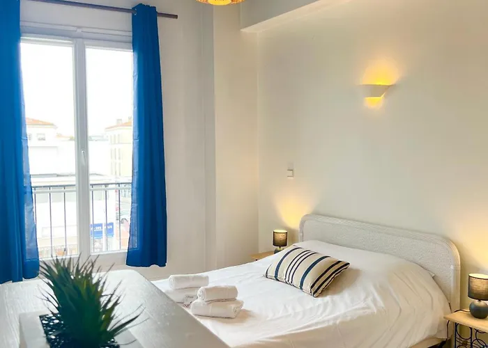 L'ecume, Avec Wifi, En Centre-ville De رويا